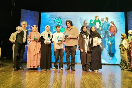هنرمند تئاتر نیشابور برگزیده نخستین المپیاد تاتر ایران قهرمان